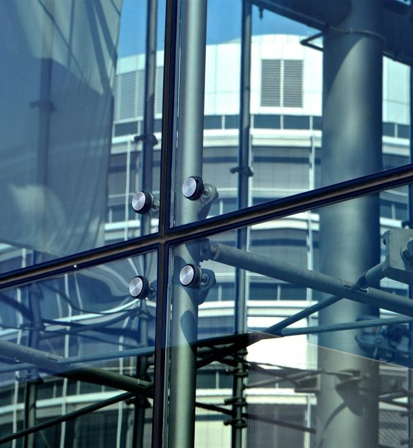 Erfahrenes Bauteam für Ihre Vision Gebäudeveredelung mit meisterlicher Präzision