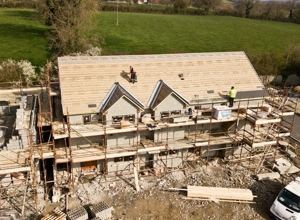 Ganzheitlicher Ansatz für umweltfreundliches Bauen Nachhaltige Bauweise bei Wohnungsumbauten