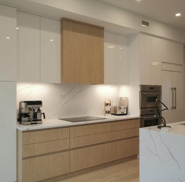 Ihr zuverlässiger Generalunternehmer für Bauprojekte im Raum Zürich Von der Idee bis zur Schlüsselübergabe alles aus einer Hand