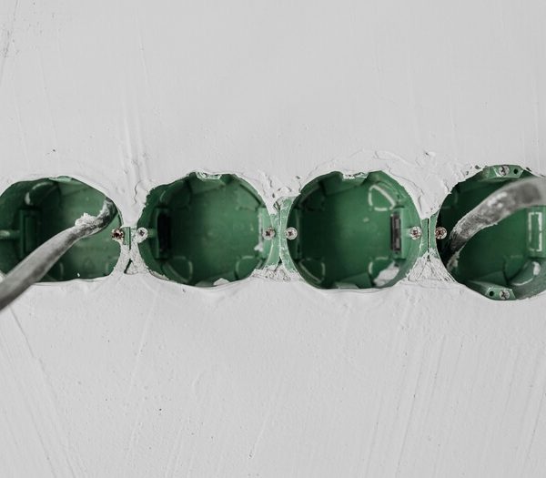 Erfahrung im Bau von A bis Z Komplettlösungen für Gewerbe- und Wohnbau